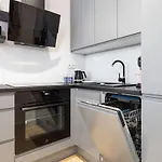Westin House By Renters Апарт-отель Колобжег