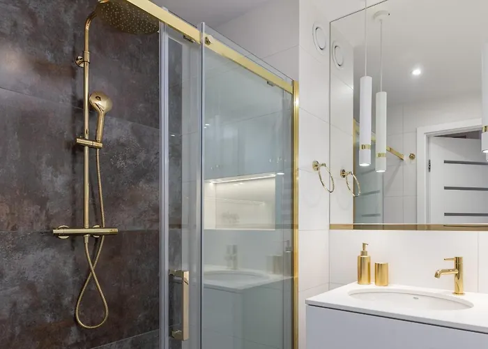 Westin House By Renters Aparthotel