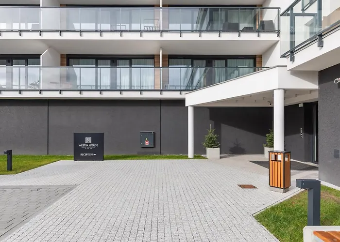 Aparthotel Westin House By Renters